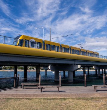 รถไฟฟ้า Light Rail ความ “Real” ที่กำลังเกิดขึ้นจริงที่ “บางนา” รถไฟฟ้า light rail