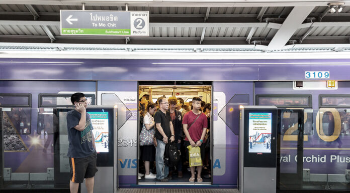 นั่งรถไฟฟ้าในกรุงเทพฯ ใช้เวลากี่นาที? นั่งรถไฟฟ้าในกรุงเทพ ใช้เวลากี่นาที