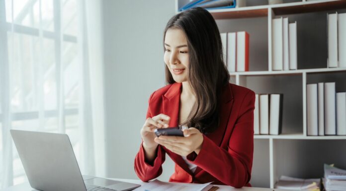 ลงทุนเพื่อลดหย่อนภาษีและเตรียมเกษียณได้ง่ายๆ สไตล์ฟรีแลนซ์และคนประกอบอาชีพอิสระ ลงทุนเพื่อลดหย่อนภาษีและเตรียมเกษียณได้ง่ายๆ สไตล์ฟรีแลนซ์และคนประกอบอาชีพอิสระ