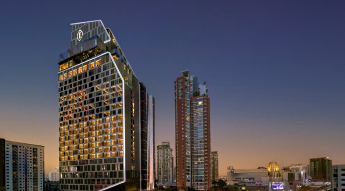 “𝐈𝐧𝐭𝐞𝐫𝐂𝐨𝐧𝐭𝐢𝐧𝐞𝐧𝐭𝐚𝐥 𝐁𝐚𝐧𝐠𝐤𝐨𝐤 𝐒𝐮𝐤𝐡𝐮𝐦𝐯𝐢𝐭” โรงแรมใหม่ระดับลักชัวรี 5 ดาว ภายใต้เครือ IHG แห่งแรกในย่านทองหล่อ 𝐈𝐧𝐭𝐞𝐫𝐂𝐨𝐧𝐭𝐢𝐧𝐞𝐧𝐭𝐚𝐥 𝐁𝐚𝐧𝐠𝐤𝐨𝐤 𝐒𝐮𝐤𝐡𝐮𝐦𝐯𝐢𝐭