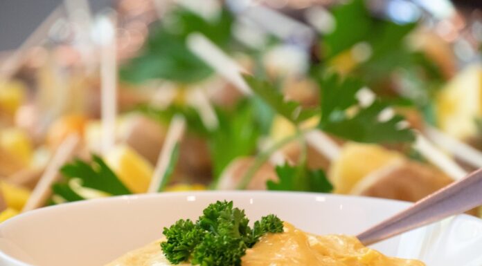 งานจัดเลี้ยงบุฟเฟต์: ความสุขของการทานอาหารแบบไม่จำกัด Photo catering buffet