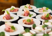 จัดแคทเทอริ่ง: สุดยอดวิธีเตรียมตัวสำหรับงานแต่งงาน Photo catering