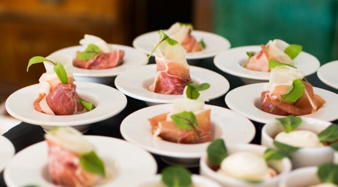 จัดแคทเทอริ่ง: สุดยอดวิธีเตรียมตัวสำหรับงานแต่งงาน Photo catering
