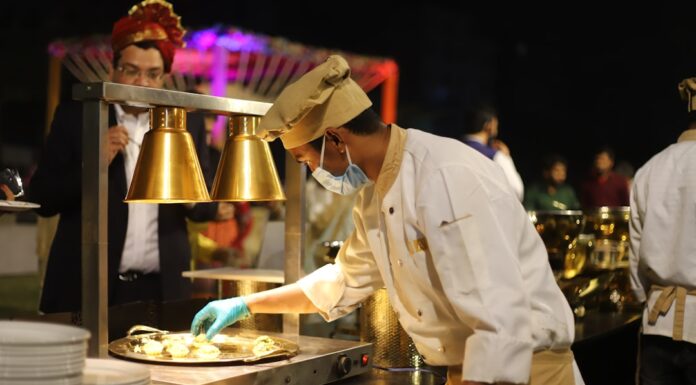 จัดเลี้ยงพระ: การปฏิบัติศาสนาและการเป็นเจ้าภาพ Photo catering