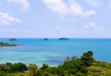 Crystal Clear Waters and Tranquil Retreats: Koh Chang Beach Resorts Photo Koh Chang accommodation